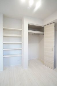 シャーメゾン コア八日町 204号-7