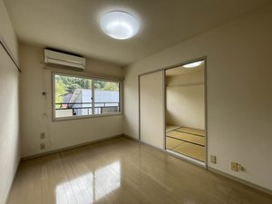 フレグランスおいし 203号-3