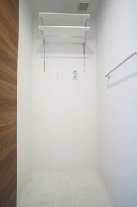 ヒールコート本町 302号-9