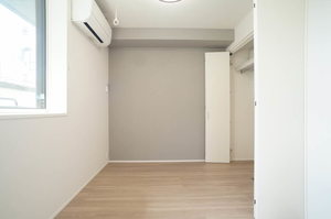 ヒールコート本町 302号-11