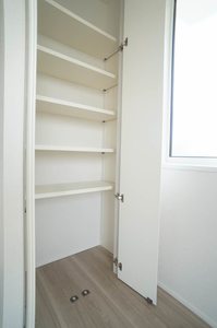 ヒールコート本町 302号-13