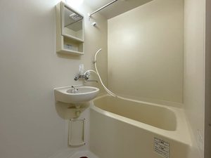 クリスタル・パ-ク B 202号-6