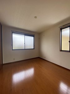 シャトル・トシ 203号-10