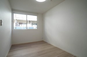 シャーメゾン南中町 102号-4