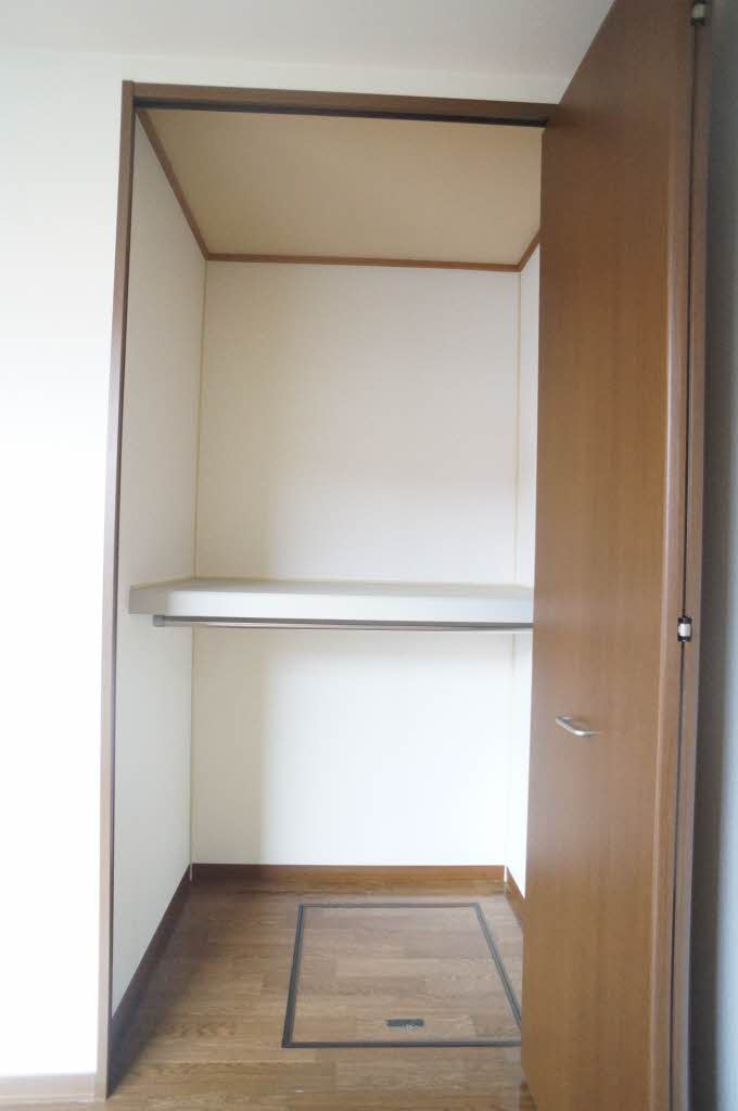 ハイネス十日町 103号-4