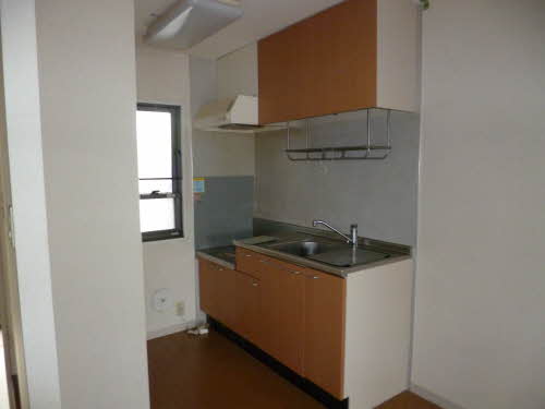 ラフィーネかみのやま 101号-4