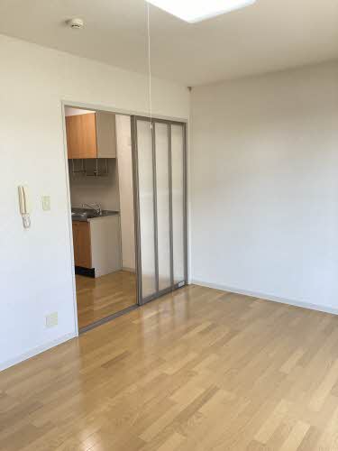 チェリーロード神町 112号-4