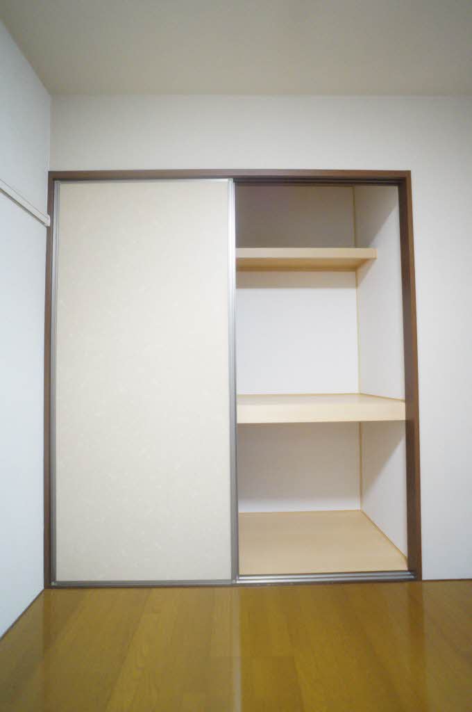 メゾン・ド・ヴァリエ 203号-4