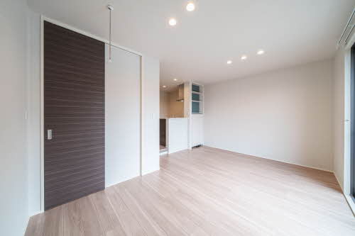 メゾンシャルマン２号館 202号-2