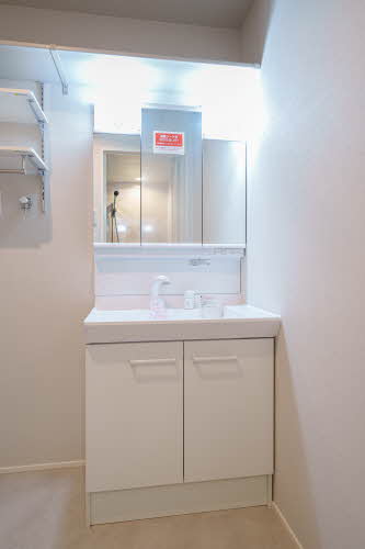 メゾンシャルマン２号館 202号-8