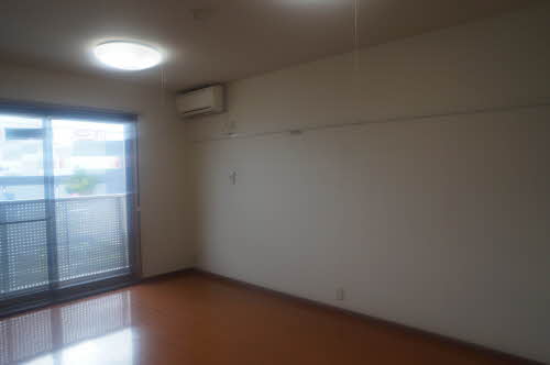 メゾン・ド・シャルム 303号-5