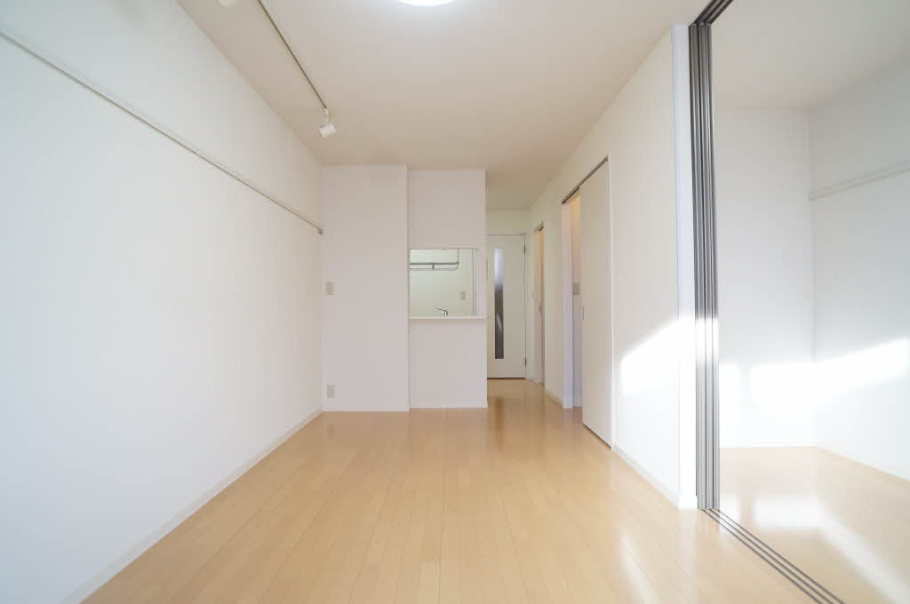 アパルトマン東原 203号-3