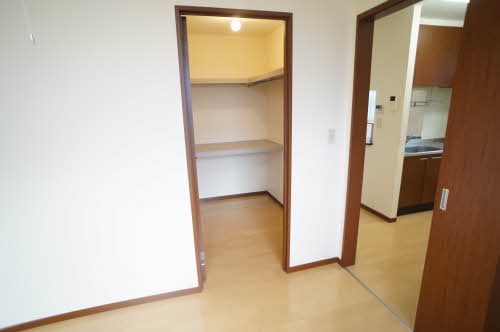 シャーメゾン中里 101号-6