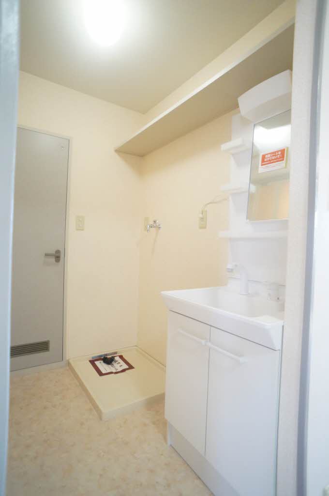 フィオレ　ルガール　Ｃ 203号-8