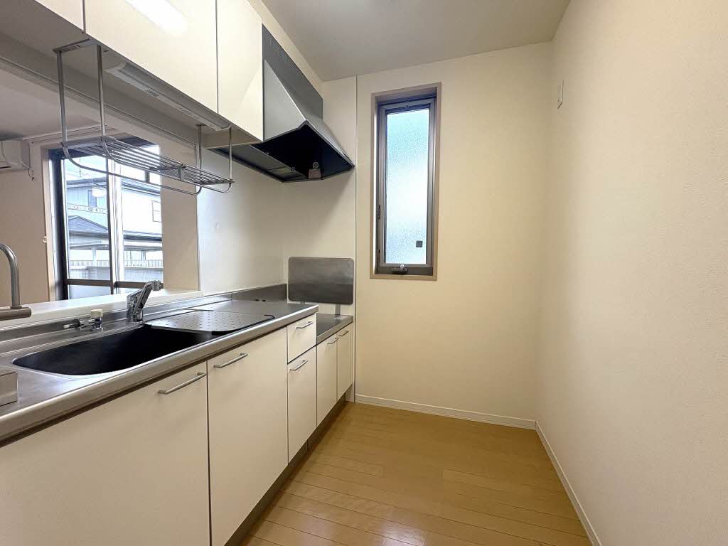 ピュア　フラッツ B102号-3