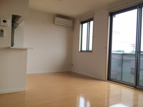 トリプルエイト 203号-3