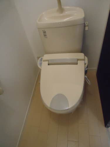 ヴィラ・アプリエール 202号-5