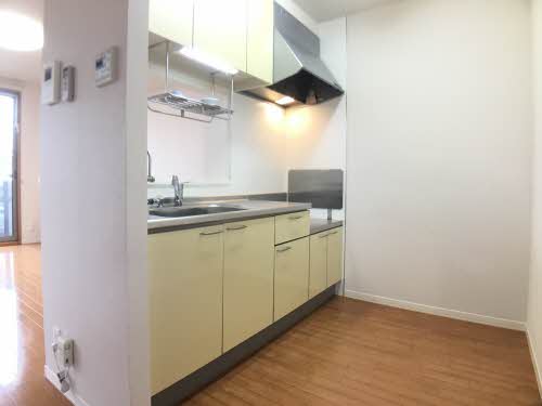 シャーメゾンサリーＣ 103号-3