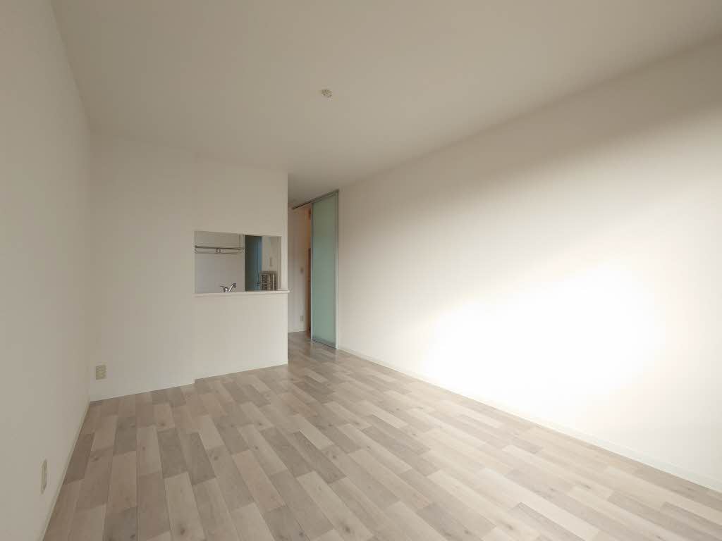 フラッツ・モアナ 203号-3