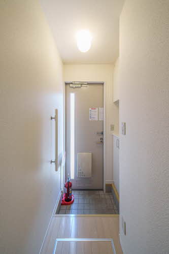 シャーメゾン薬師 203号-6