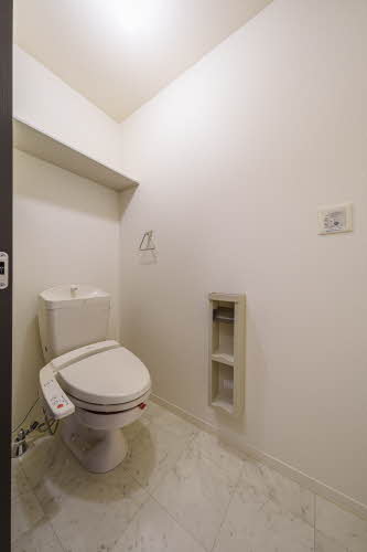 シャーメゾン薬師 203号-8