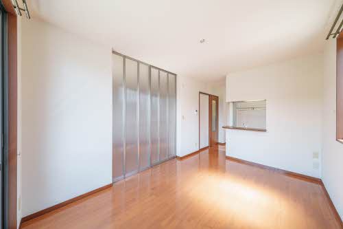 ＳＵＮ　ＳＨＩＮＥ　Ⅴ 101号-3