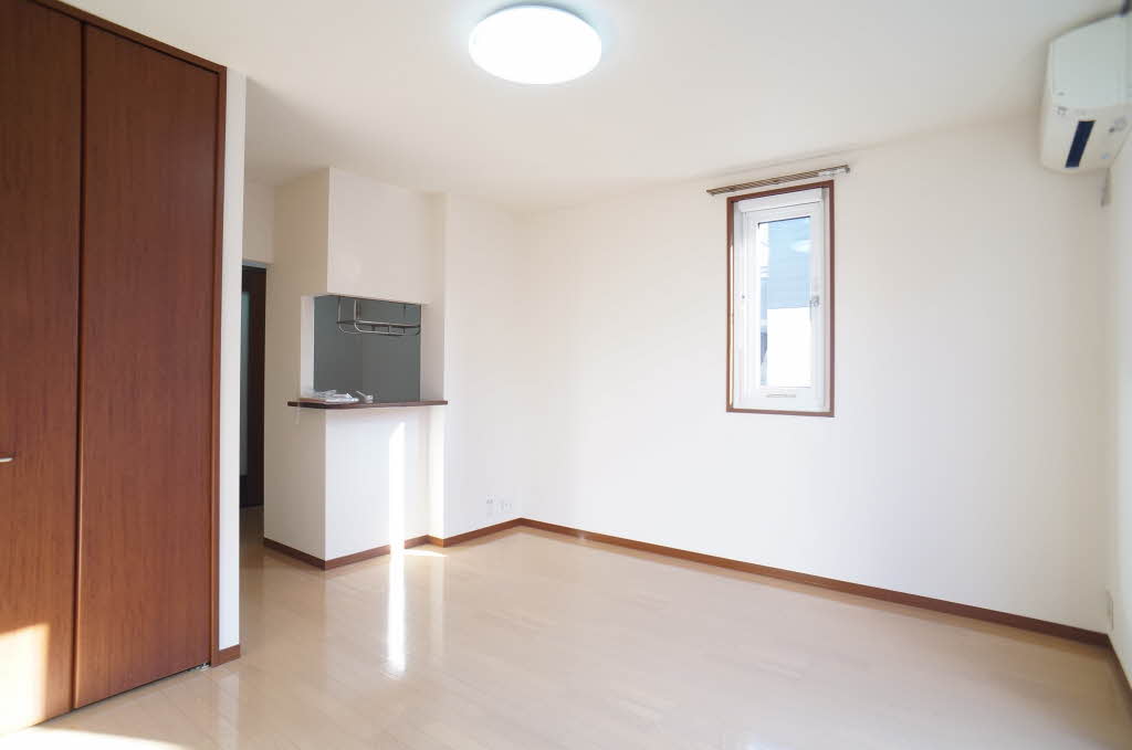 シャーメゾン安倍館D 101号-3