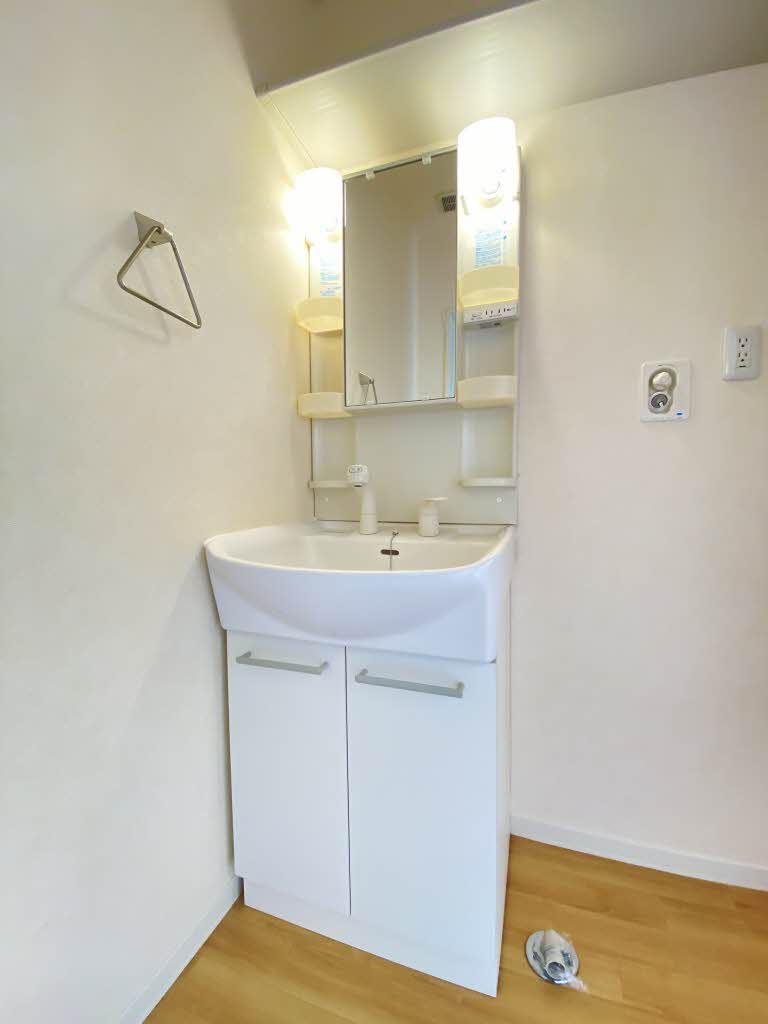 エタニティー 202号-6