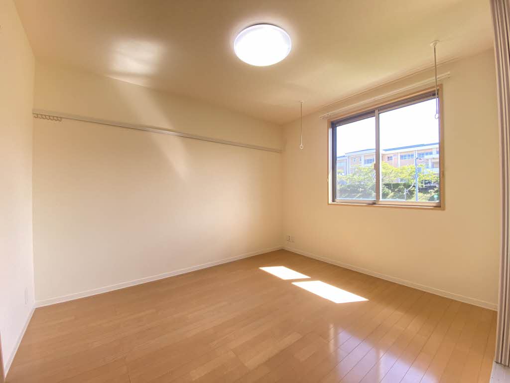 エタニティー 202号-9