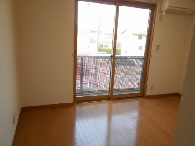 シャーメゾン中園 201号-2