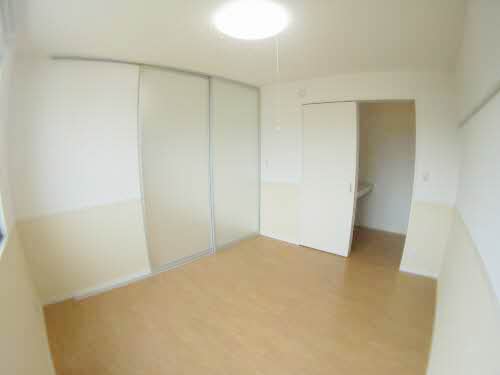 シャーメゾンタウン八重田Ｃ C202号-3