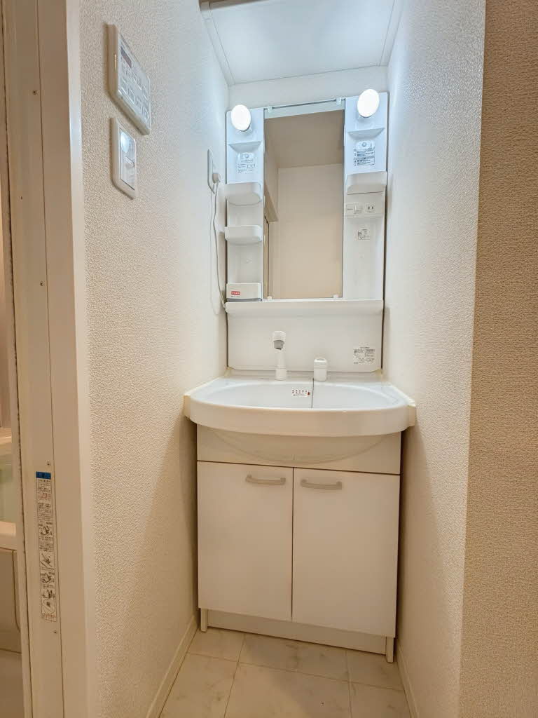 Ａｐｐｌａｕｓｅ B103号-8