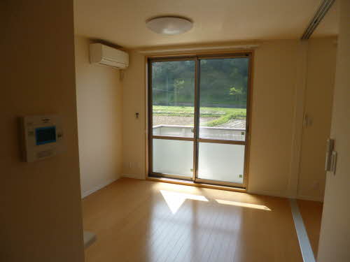 アプリコット B102号-2