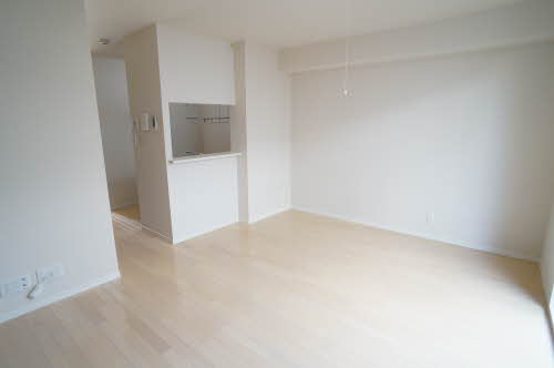 シャーメゾンＧＬＡＮＺ 102号-2