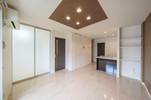 メゾンマスト南館 203号-3