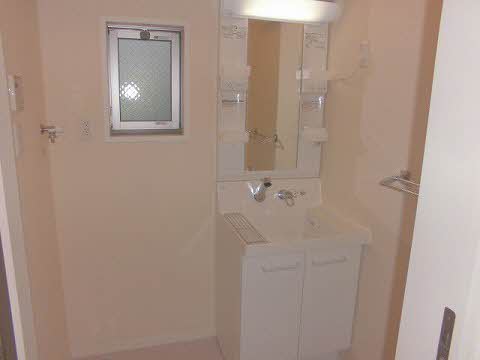 レヴァランス名取 201号-8