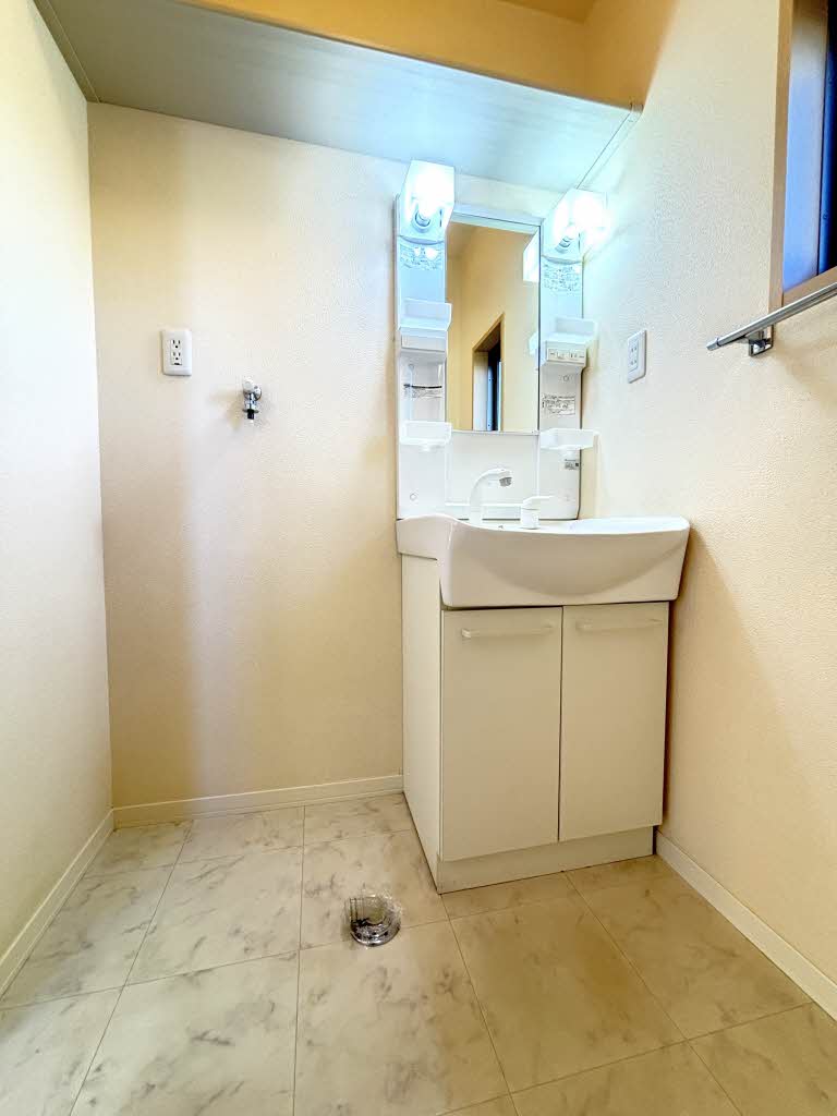 シャーメゾン日の出町　Ａ A102号-7