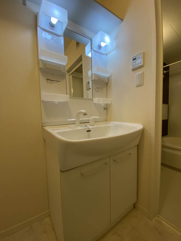 クラッシィ中央　Ⅱ番館 B101号-5