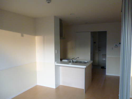 シャーメゾン一高南 202号-3