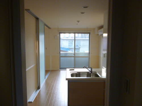 シャーメゾン一高南 205号-2