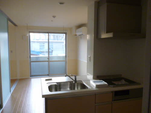 シャーメゾン一高南 205号-3