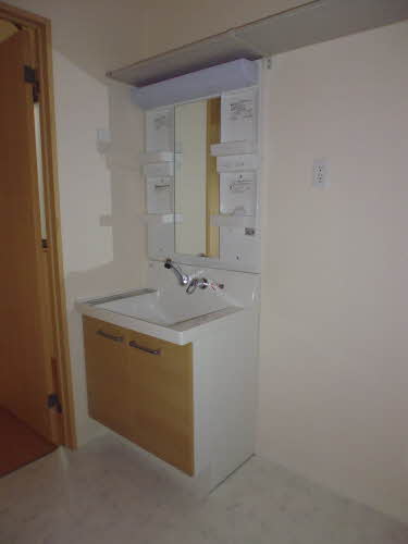 シャーメゾン　リラフォートＢ 202号-5