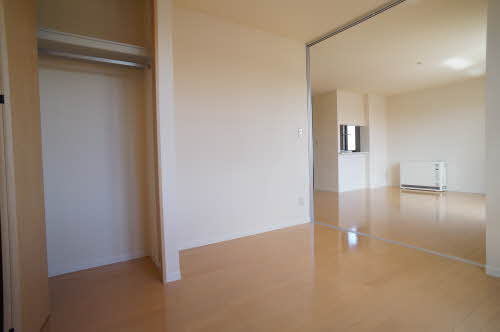 セレナヴィラ 202号-7