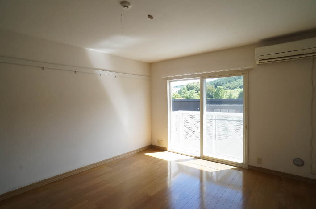 プレシオーサ東黒石野 201号-2