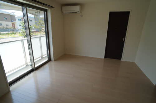 ベレオ トライスター 103号-6