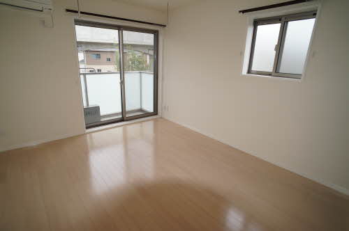 ベレオ　トライスター 203号-3