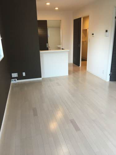 シャーメゾン鈴鹿 B102号-12