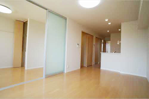 シャーメゾンさくら奏 202号-2