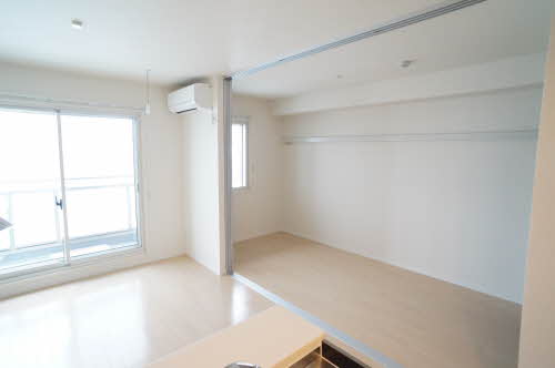 トリニテラッセ 303号-7