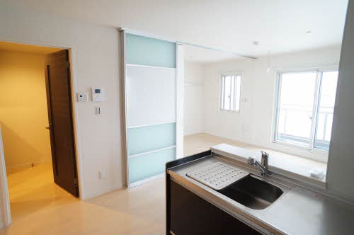 トリニテラッセ 305号-2